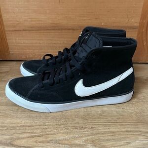 Nike Primo Court Women Mid Cut Size 9 Black Suede